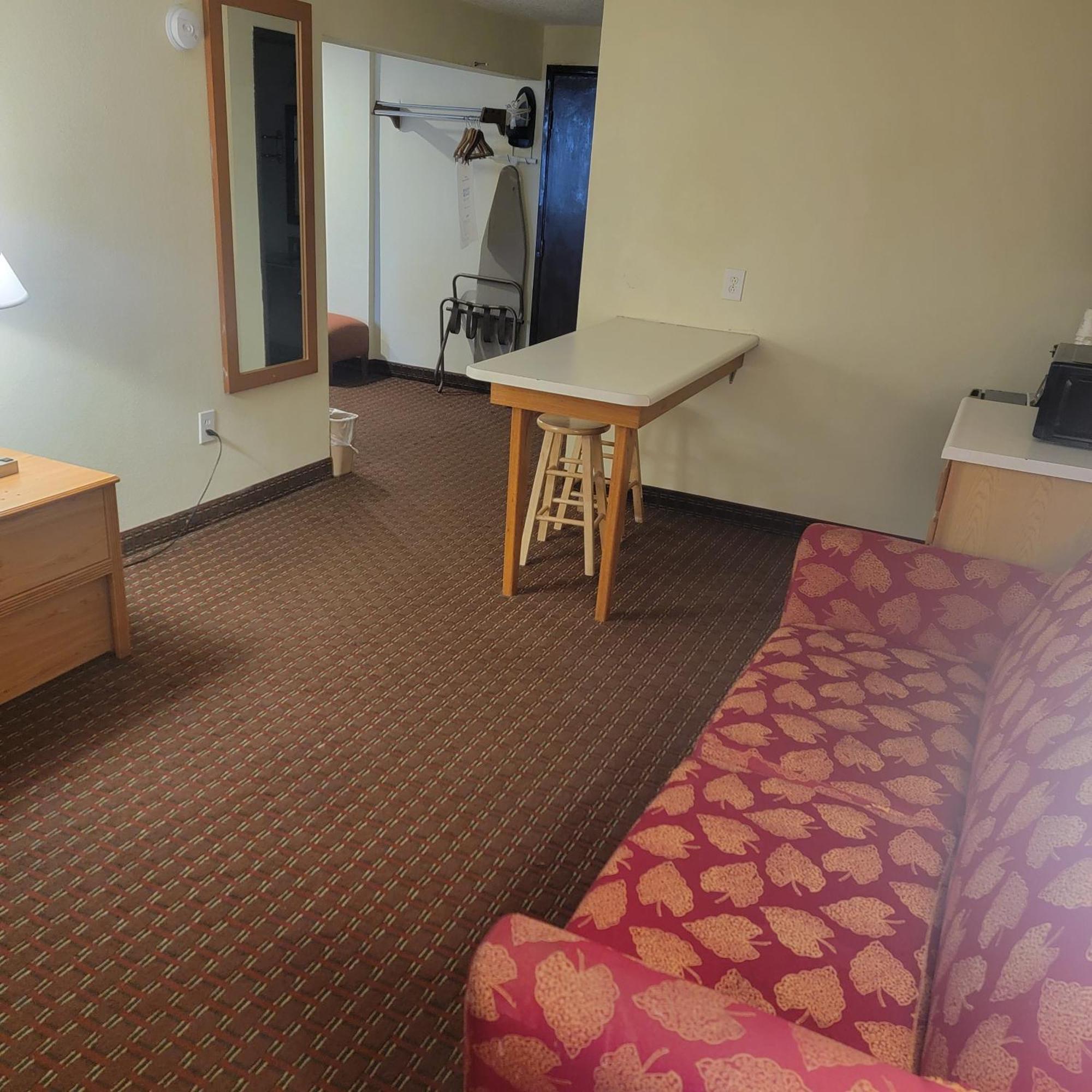 Days Inn By Wyndham פורט דודג' מראה חיצוני תמונה