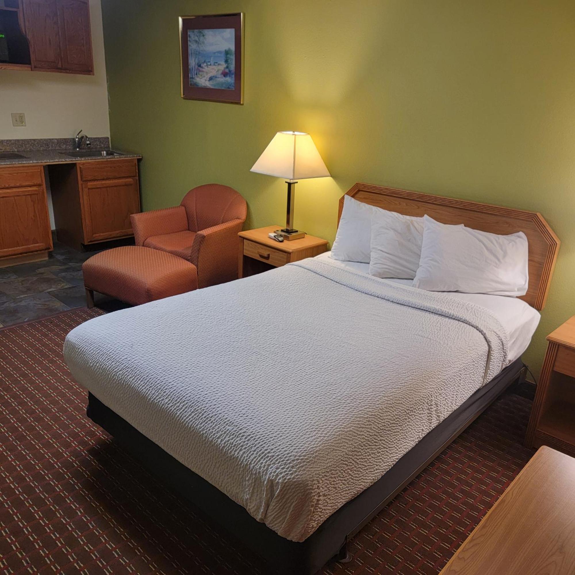 Days Inn By Wyndham פורט דודג' מראה חיצוני תמונה
